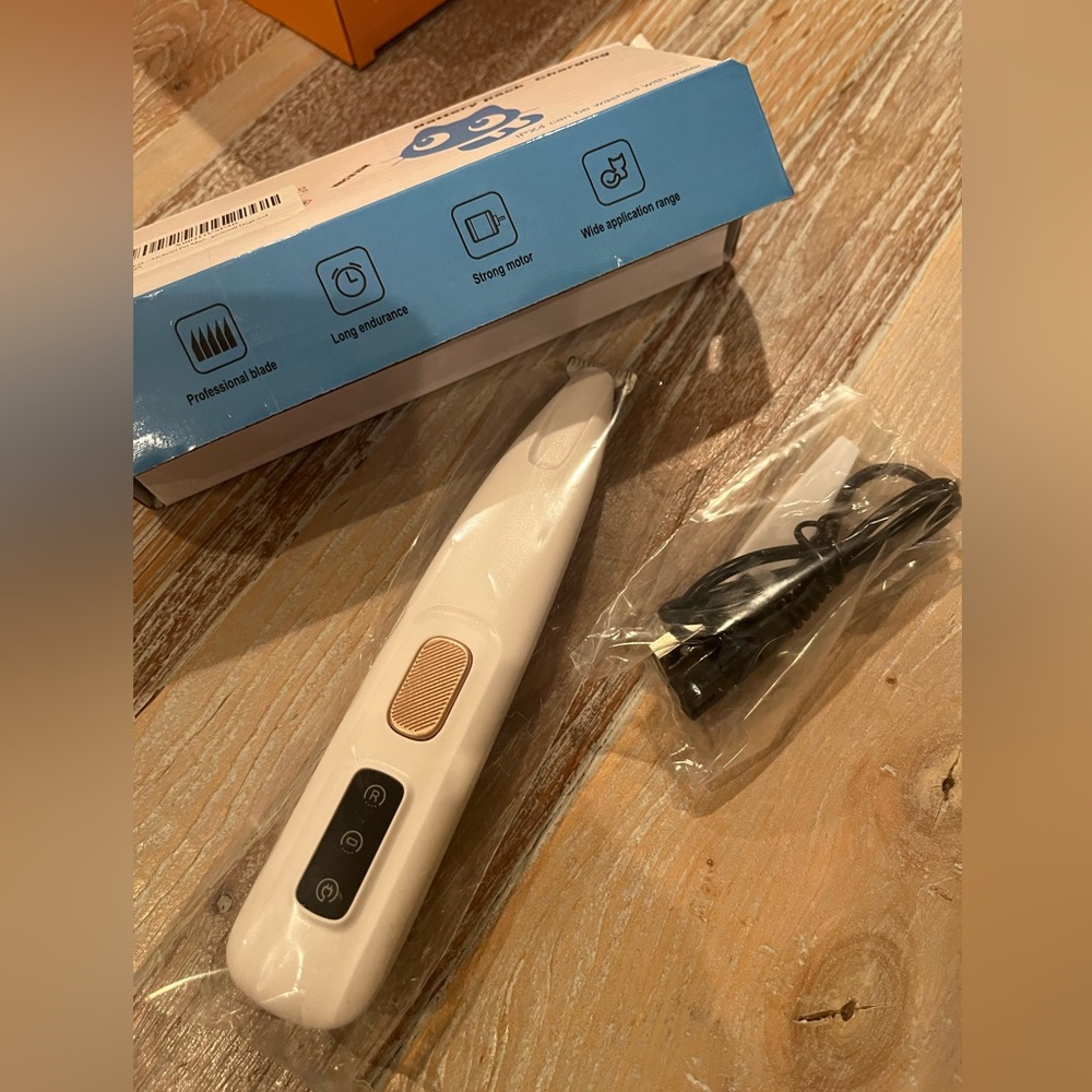 White Electric dog Trimmer with LED light